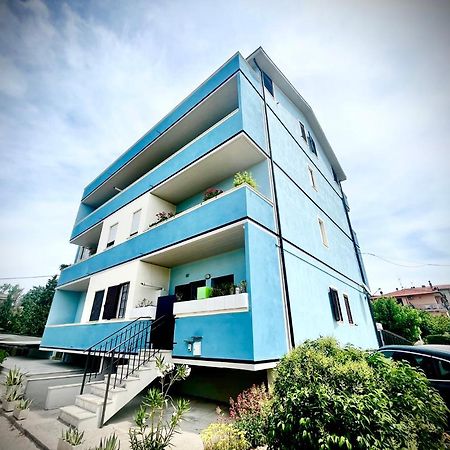 Cozy 55-M2 Flat Close To The Countryside In Нарні Екстер'єр фото