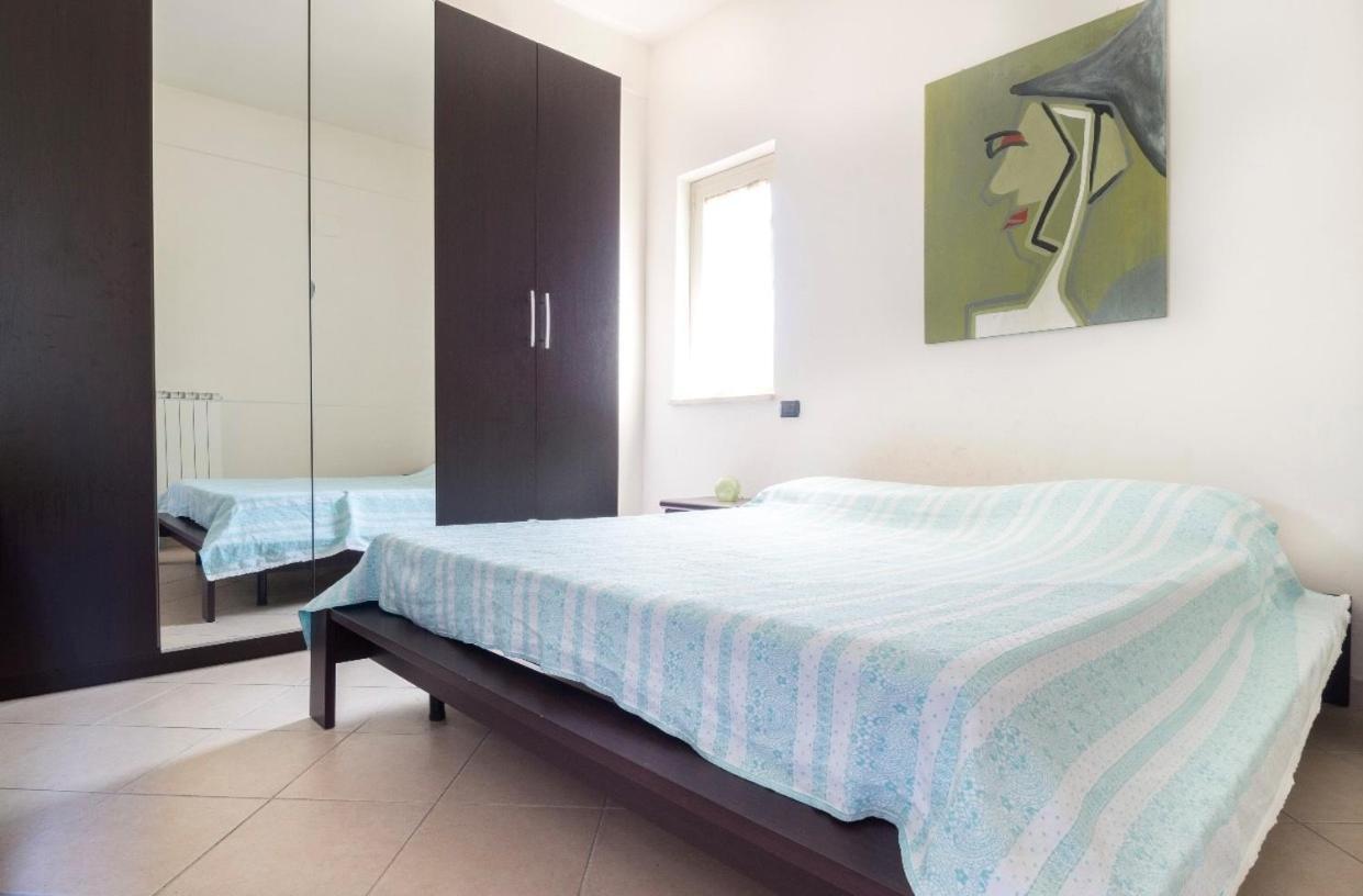 Cozy 55-M2 Flat Close To The Countryside In Нарні Екстер'єр фото