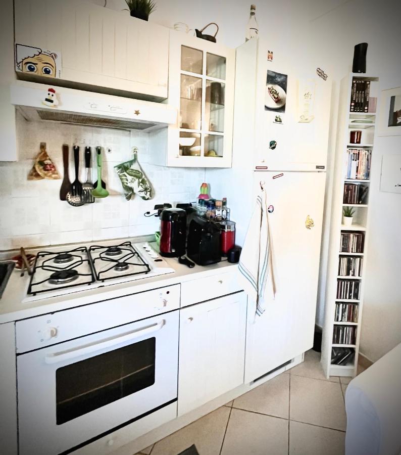 Cozy 55-M2 Flat Close To The Countryside In Нарні Екстер'єр фото